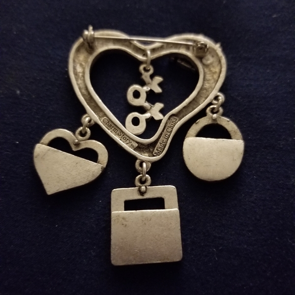 Pin - Picture 2 of 2